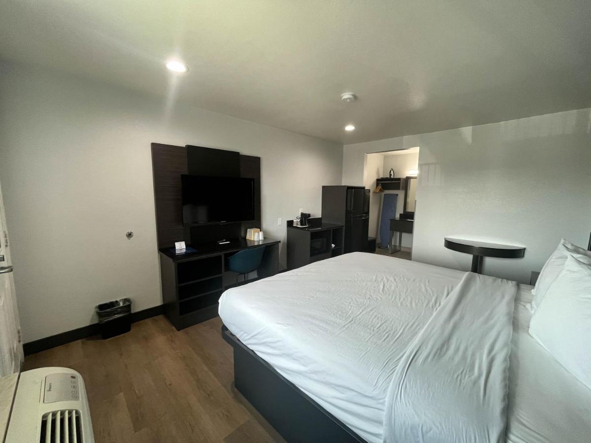 Motel 6-Escondido, Ca Dış mekan fotoğraf