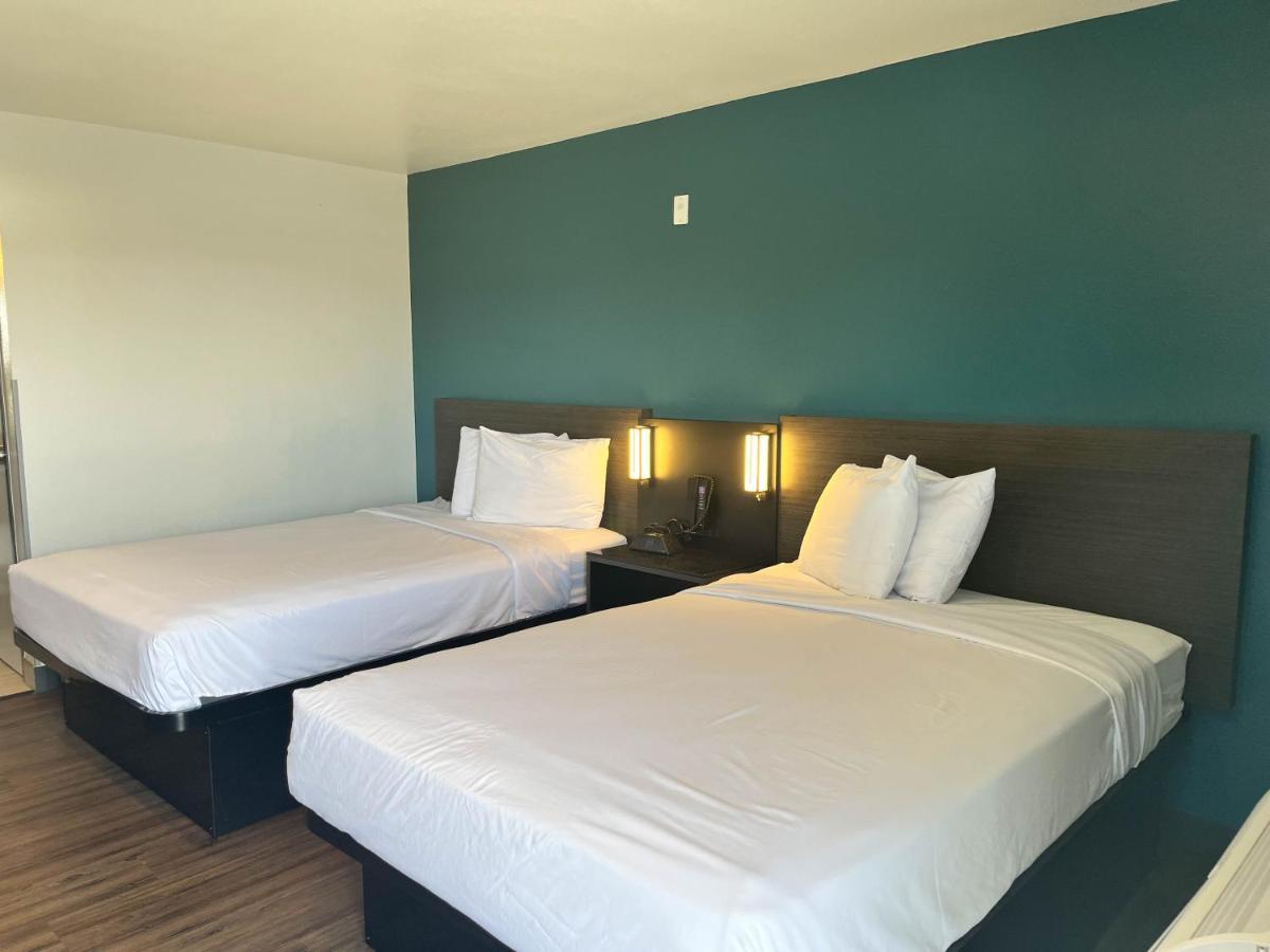 Motel 6-Escondido, Ca Dış mekan fotoğraf