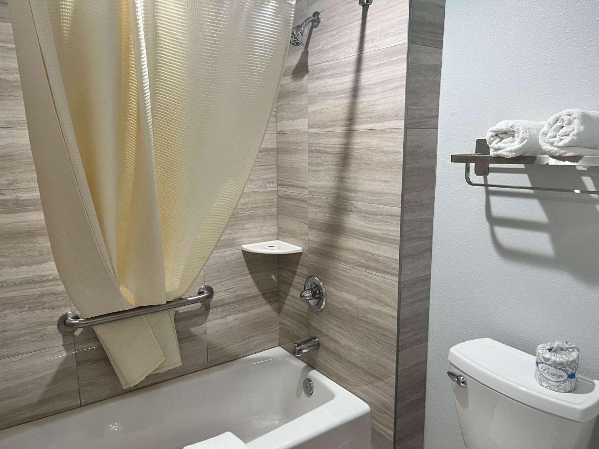 Motel 6-Escondido, Ca Dış mekan fotoğraf