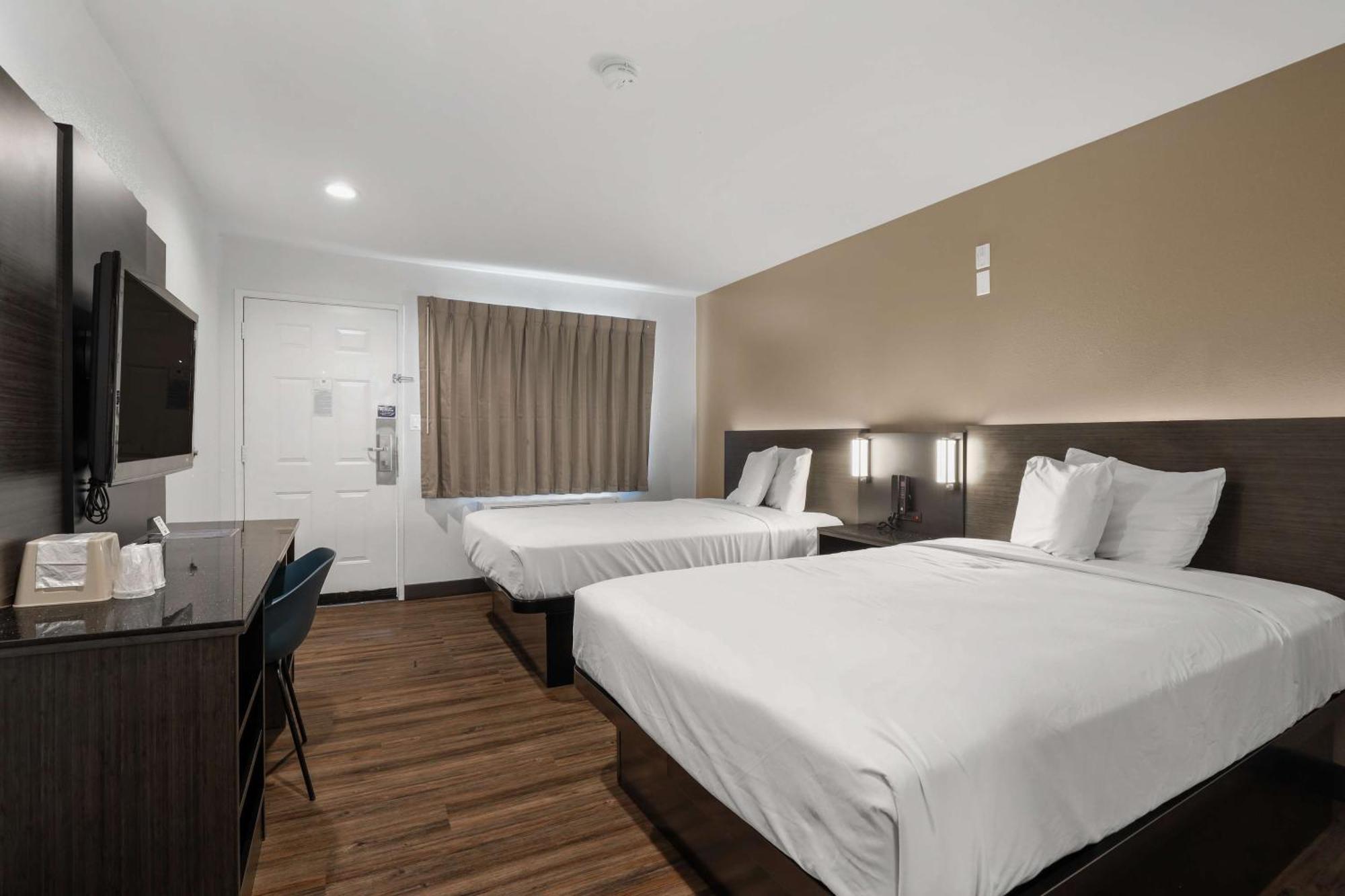 Motel 6-Escondido, Ca Dış mekan fotoğraf