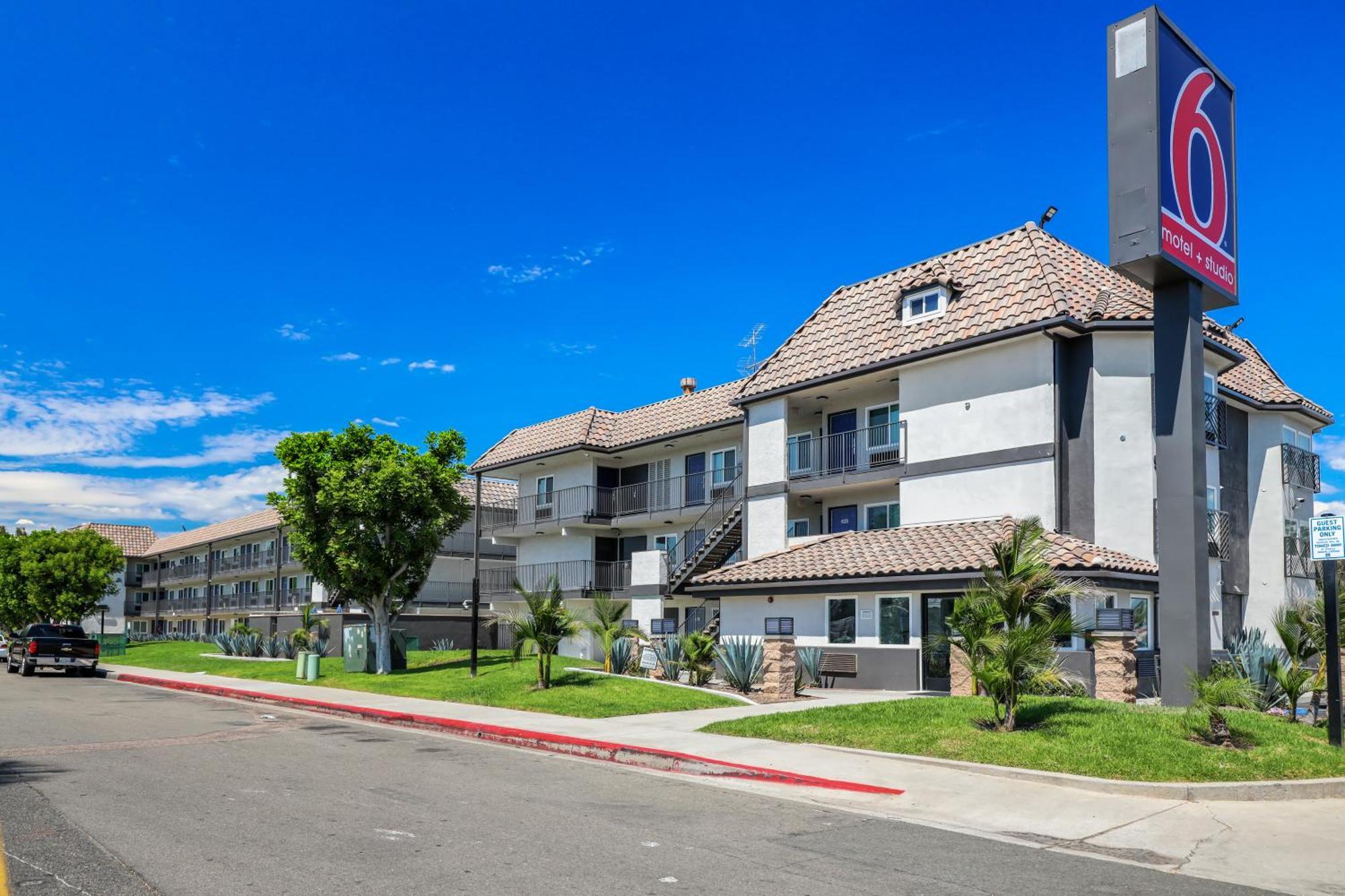 Motel 6-Escondido, Ca Dış mekan fotoğraf
