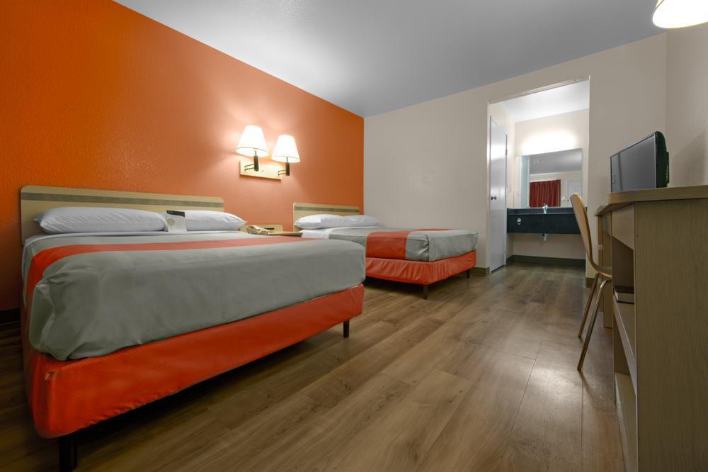 Motel 6-Escondido, Ca Oda fotoğraf